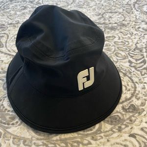 NWOT FOOTJOY bucket hat Size S/M
